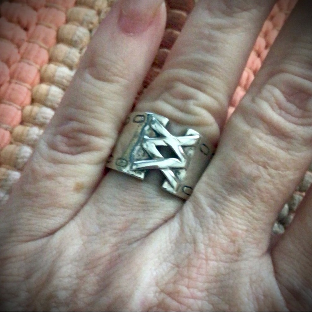 Sterling Silver Corset Ring!